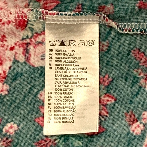 3/$30 - H&M Floral Top Size 6 - Picture 7 of 7